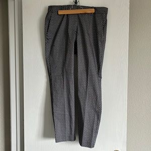 Patterned ankle cigarette pants